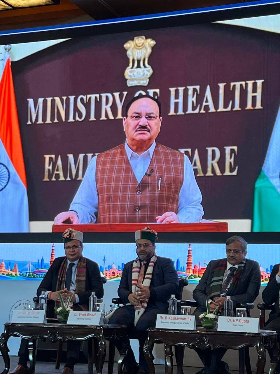 Read more about the article Dr. Vivek Bindal at SRS India 2026: Shaping the Future of Robotic Surgery